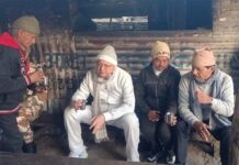 गुड़ की चाय संग मिला तोहफा, सीएम की इंडोर बैडमिंटन हॉल की घोषणा