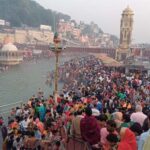 हर की पैड़ी से रामघाट तक, गंगा घाटों पर उमड़ा भक्तों का महासैलाब