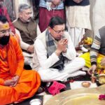 कुंभ 2027: मुख्यमंत्री ने किया दक्षेश्वर महादेव और हनुमानगढ़ी मंदिर का विशेष दर्शन