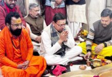 कुंभ 2027: मुख्यमंत्री ने किया दक्षेश्वर महादेव और हनुमानगढ़ी मंदिर का विशेष दर्शन