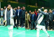 सीएम धामी ने बैडमिंटन खेलकर किया प्रतियोगिता का शुभारंभ, कर्मचारियों में भरपूर उत्साह