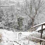 वसंत पंचमी पर कुदरत का तोहफा, उत्तराखंड की ऊंची चोटियों पर गिरी बर्फ