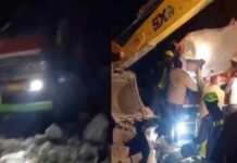 उत्तराखंड: पहाड़ी से गिरा बोल्डर, ट्रक चालक की मौत