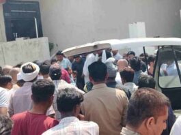 तेज रफ्तार ट्रक ने ट्रैक्टर-ट्रॉली को टक्कर मारी, बाइक सवार महिला की मौत