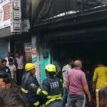 भीषण आग: दो हार्डवेयर दुकानें जलकर राख, लाखों का नुकसान
