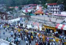 कैंची धाम में आस्था का सैलाब: स्थापना दिवस पर उमड़े लाखों श्रद्धालु