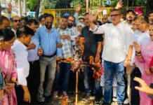 वोट चोरी के आरोपों पर हल्द्वानी में कांग्रेस का प्रदर्शन, ज्ञानेश कुमार का पुतला फूंका