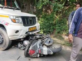 पिकअप की टक्कर ने छीन ली जिंदगी, स्कूटी सवार युवक की दर्दनाक मौत