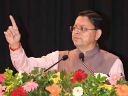 पहले पिता के राज में चली थीं गोलियां, अब पुत्र ने बताया घुसपैठिया: अखिलेश पर बरसे धामी