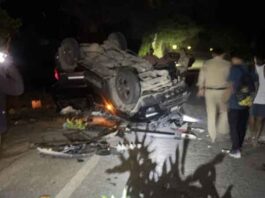 उत्तराखंड में दर्दनाक हादसाः स्कॉर्पियो-डंपर की भीषण टक्कर में युवक की मौत, पत्नी घायल