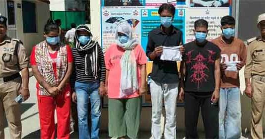 किराये के मकान में चल रहा था देह व्यापारः पुलिस ने 3 महिलाओं समेत 6 को पकड़ा, नाबालिग का रेस्क्यू